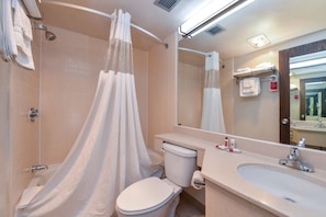 Combined shower/tub, deep soaking tub, free toiletries, hair dryer - Ramada by Wyndham Grand Junction (Grand Junction)
