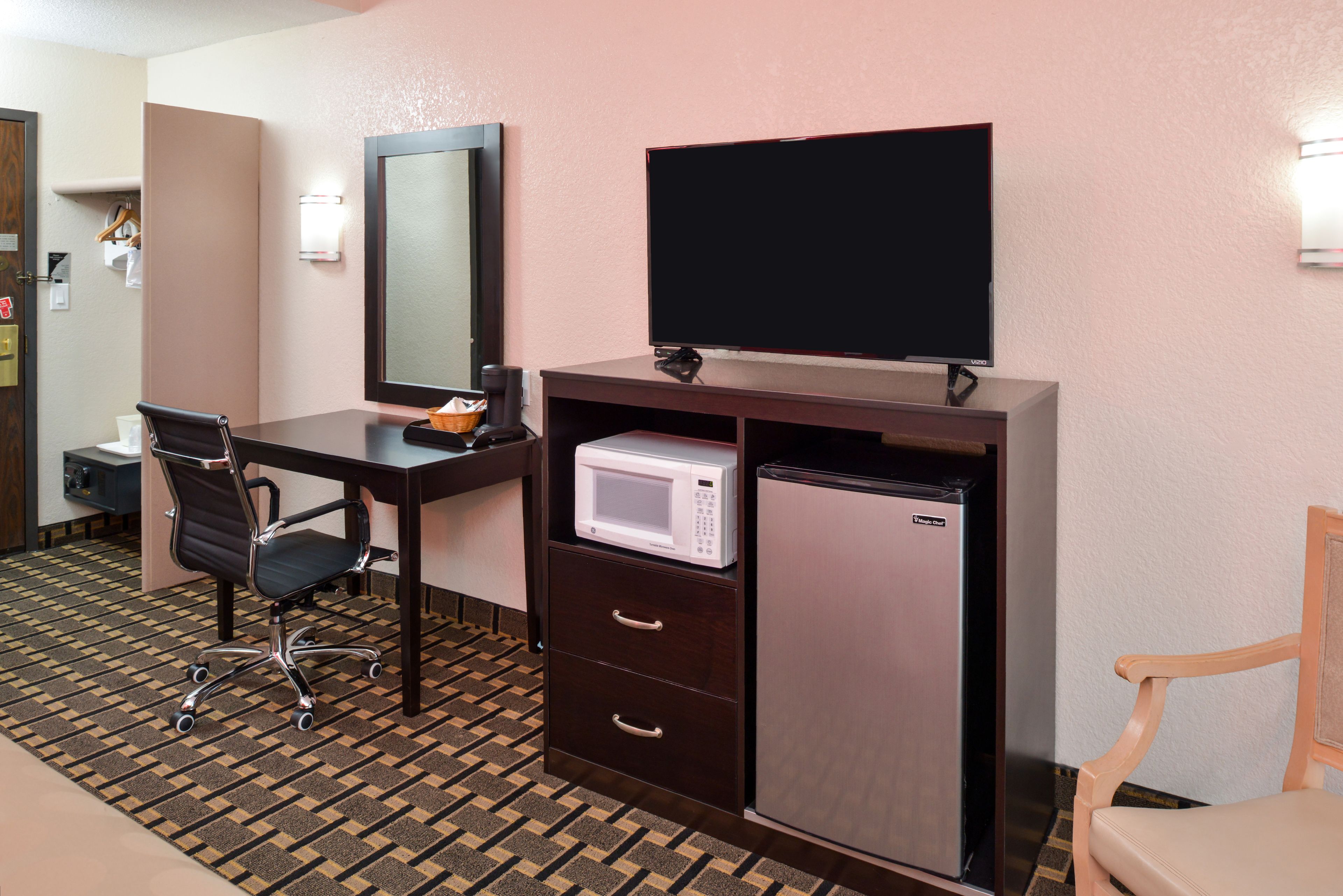 desk, iron/ironing board, free cots/infant beds, rollaway beds