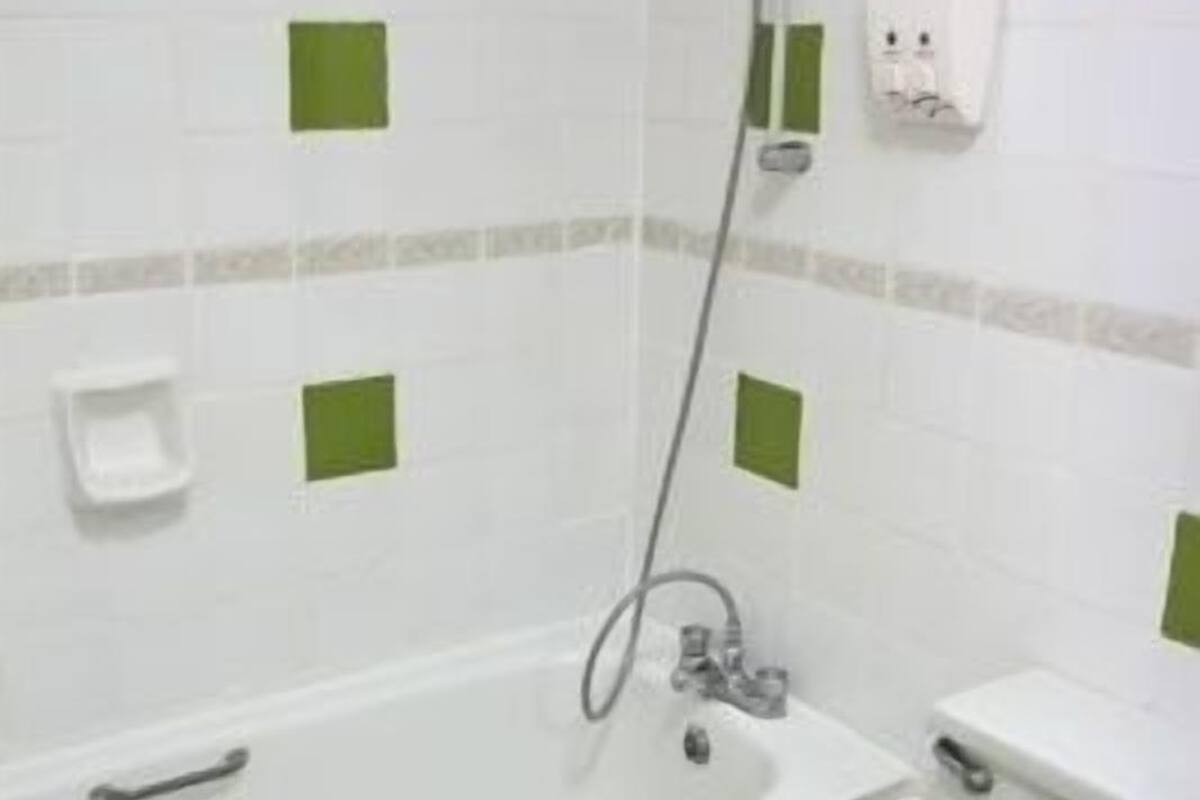 Free toiletries, hair dryer