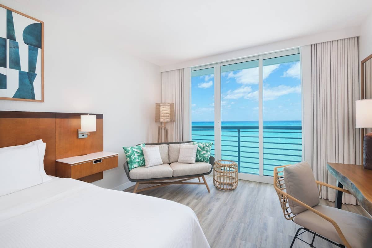 1 bedroom, premium bedding, pillow-top beds, in-room safe
