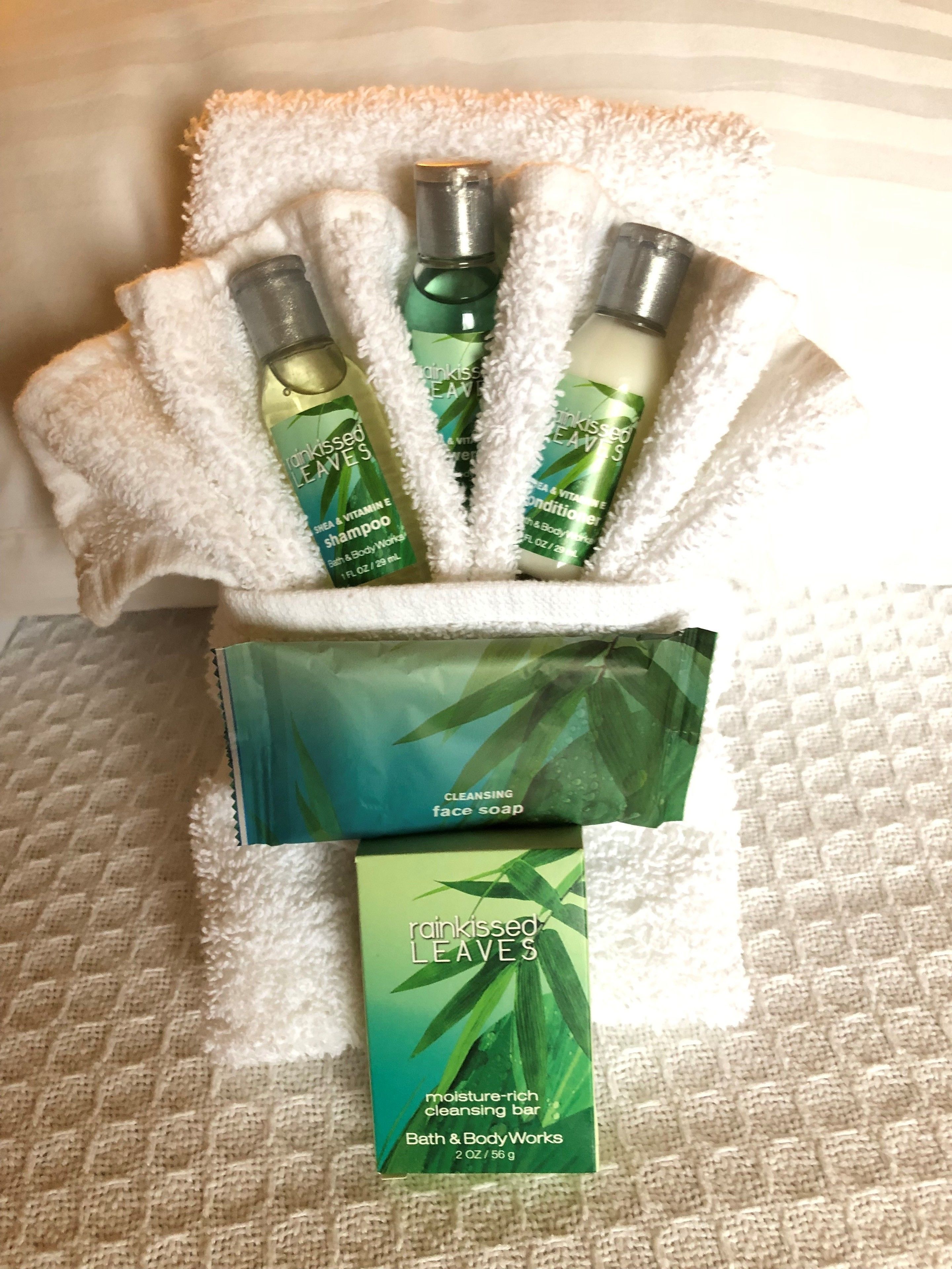 combined shower/bathtub, free toiletries, hair dryer, towels