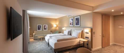 Superior Room, 2 Single Beds, Accessible | 1 bedroom, hypo-allergenic bedding, in-room safe, desk