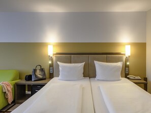 1 Schlafzimmer, Allergikerbettwaren, Zimmersafe, Schreibtisch