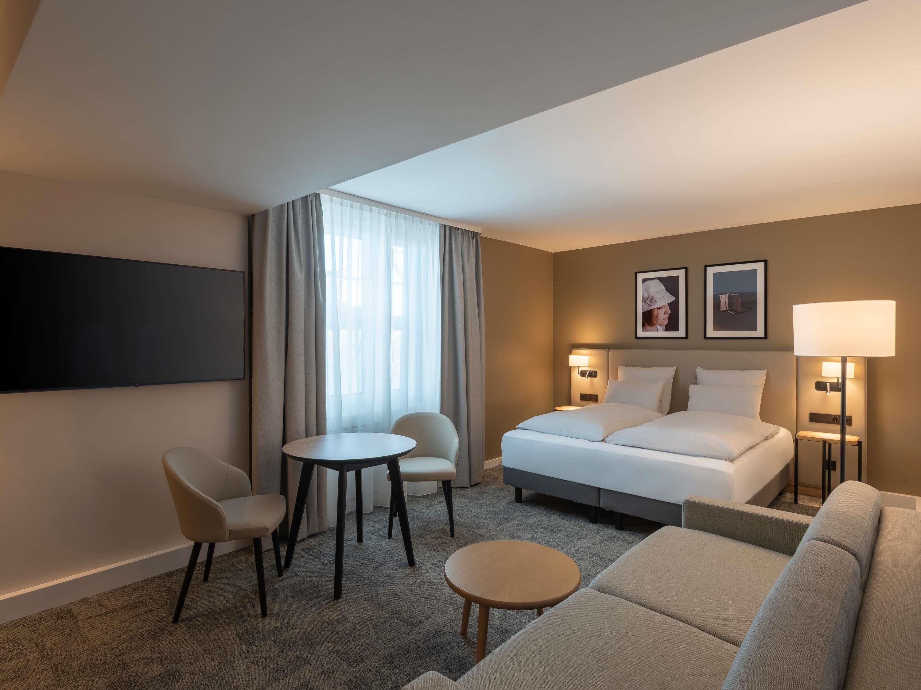Studio, 1 Double Bed | 1 bedroom, hypo-allergenic bedding, in-room safe, desk