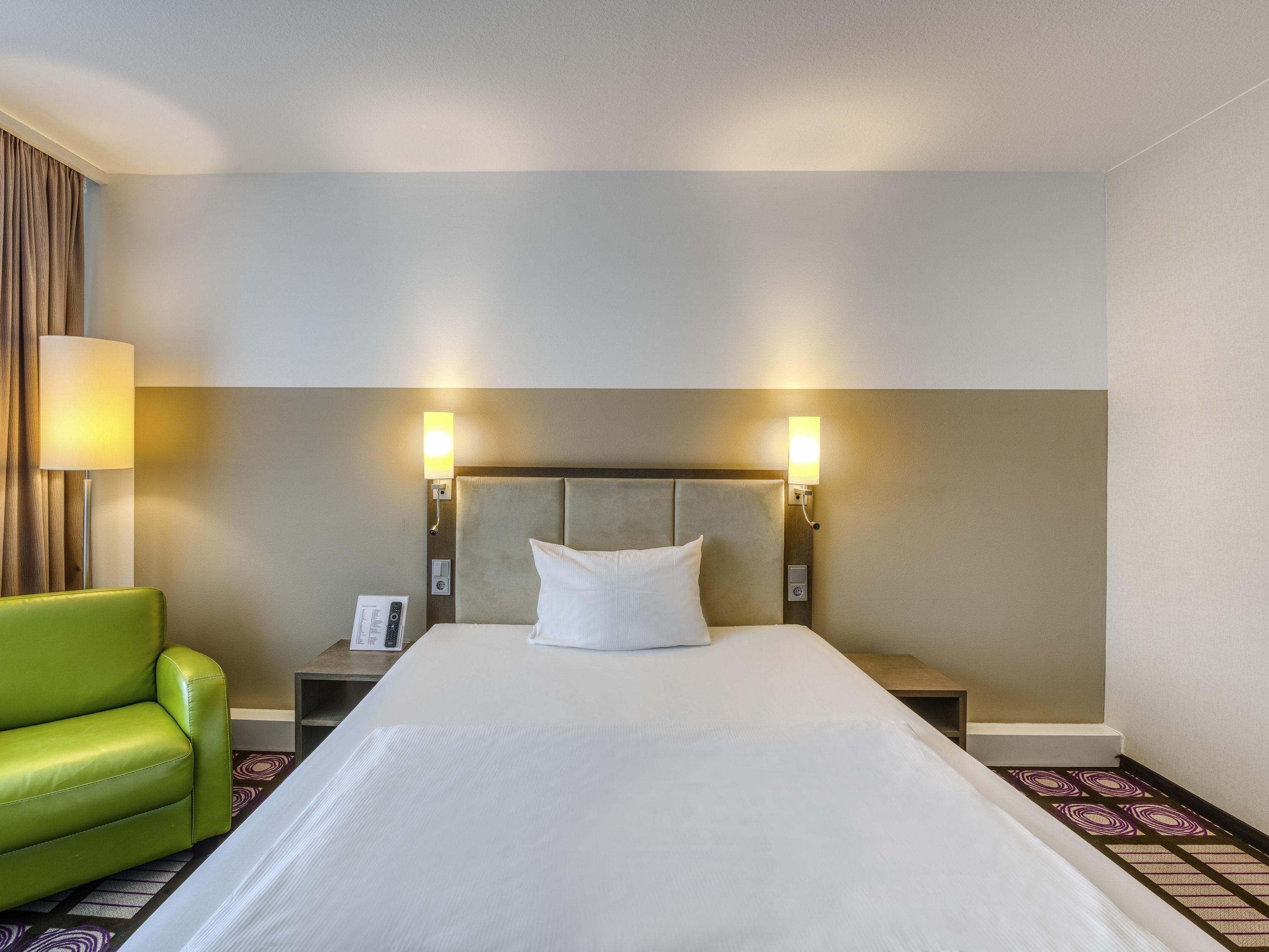 1 bedroom, hypo-allergenic bedding, in-room safe, desk