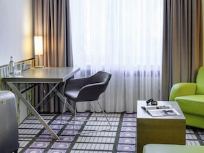 1 Schlafzimmer, Allergikerbettwaren, Zimmersafe, Schreibtisch
