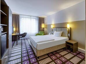 1 bedroom, hypo-allergenic bedding, in-room safe, desk