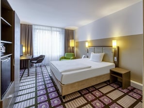 1 bedroom, hypo-allergenic bedding, in-room safe, desk