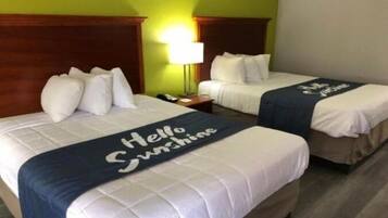 客房, 1 張標準雙人床, 無障礙 | 高級寢具、書桌、手提電腦工作空間、熨斗/熨衫板