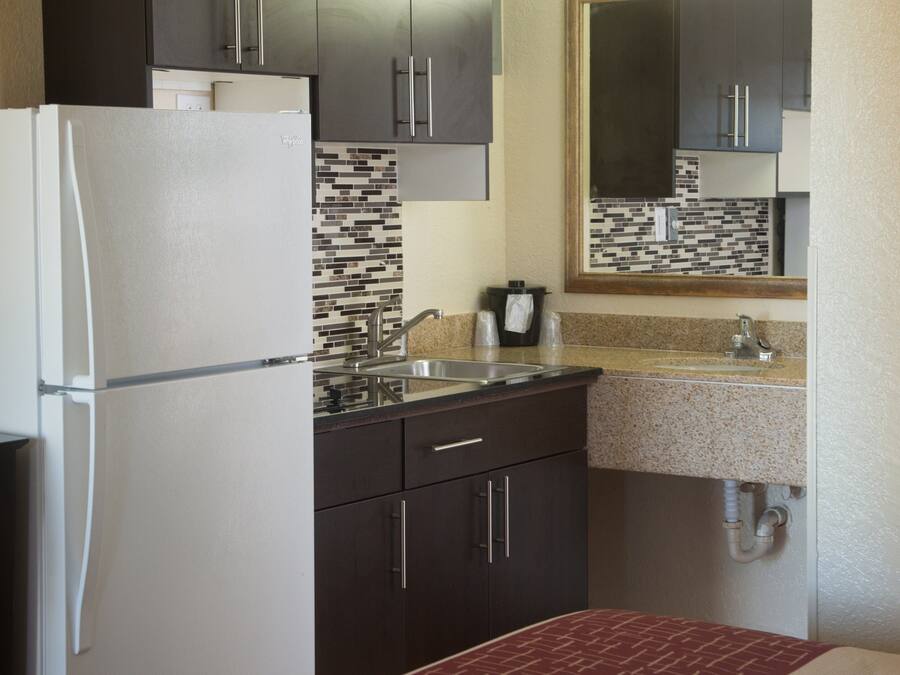 Fridge, microwave, coffee/tea maker