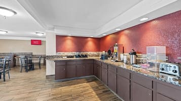 Frokostbuffé er inkludert hver dag