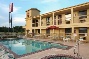 Seasonal outdoor pool, pool umbrellas, sun loungers