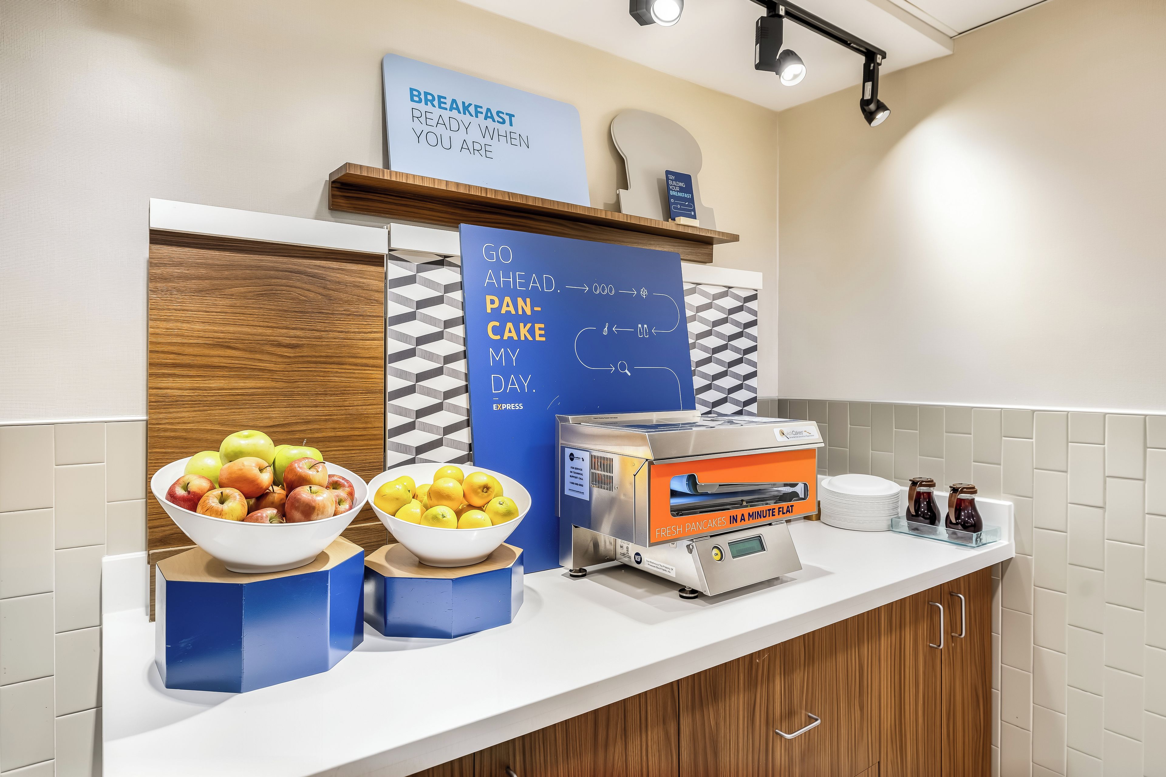 Foto - Holiday Inn Express & Suites Minneapolis - West End by IHG