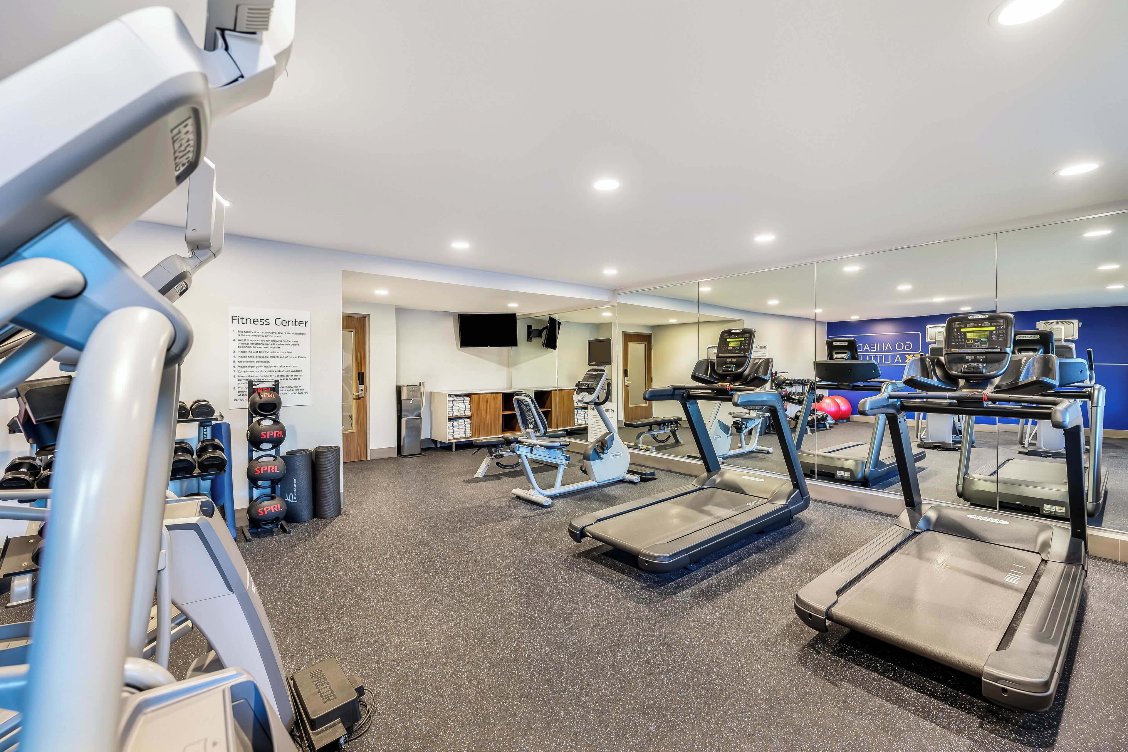 Foto - Holiday Inn Express & Suites Minneapolis - West End by IHG
