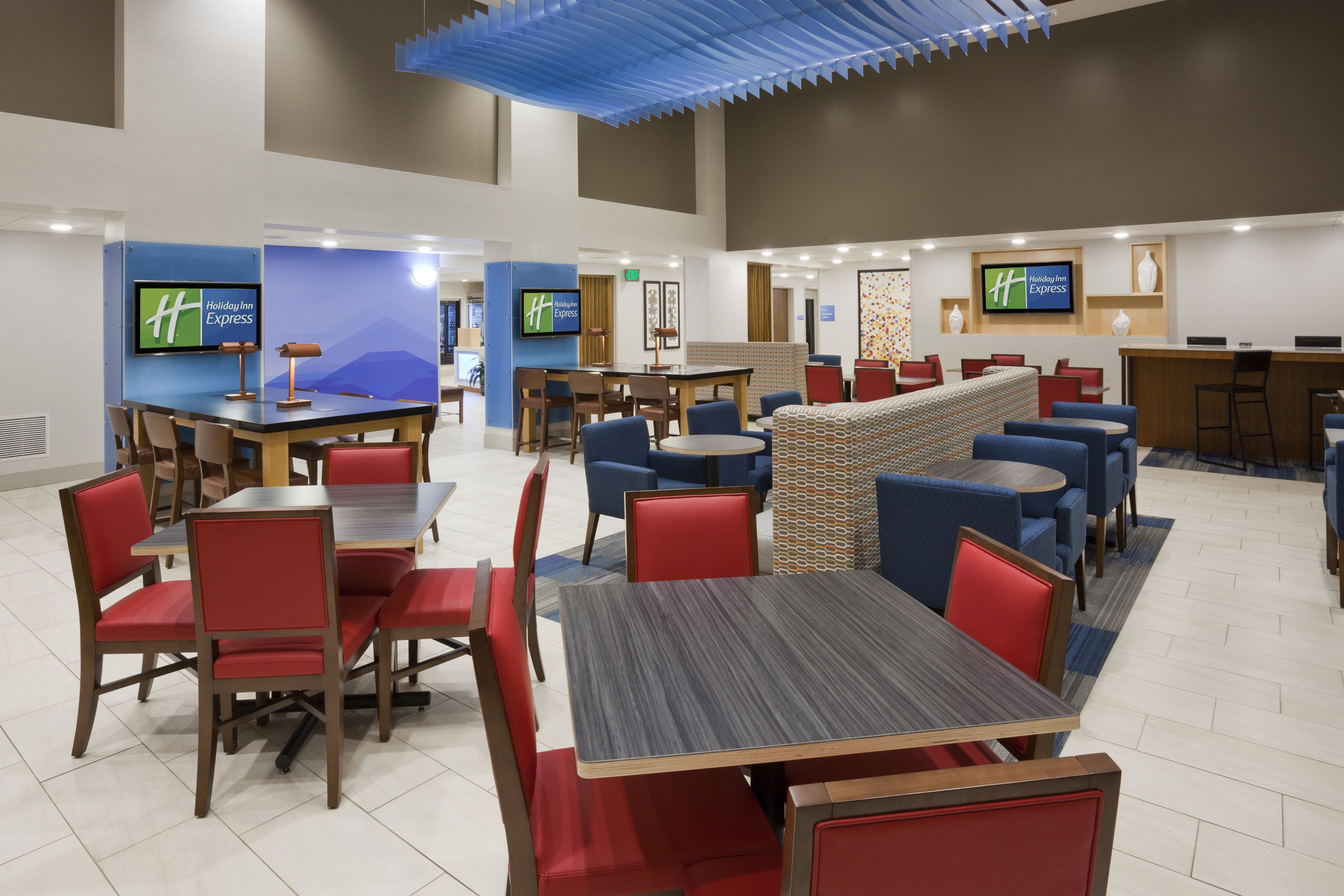 Photo - Holiday Inn Express & Suites Minneapolis - West End by IHG