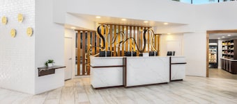 Crowne Plaza Hotel Jacksonville Airport/I-95N by IHG