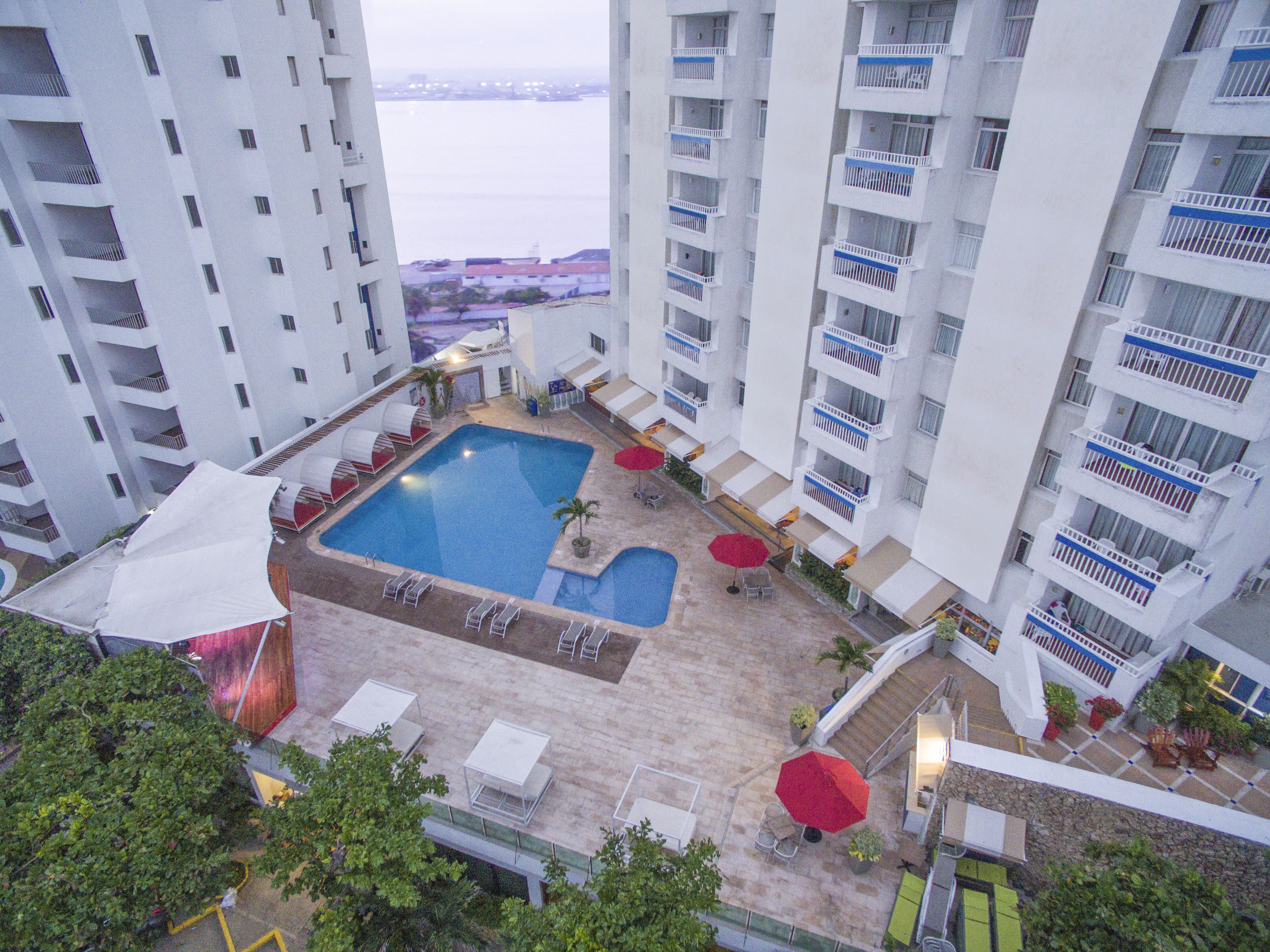 واجهة المنشأة