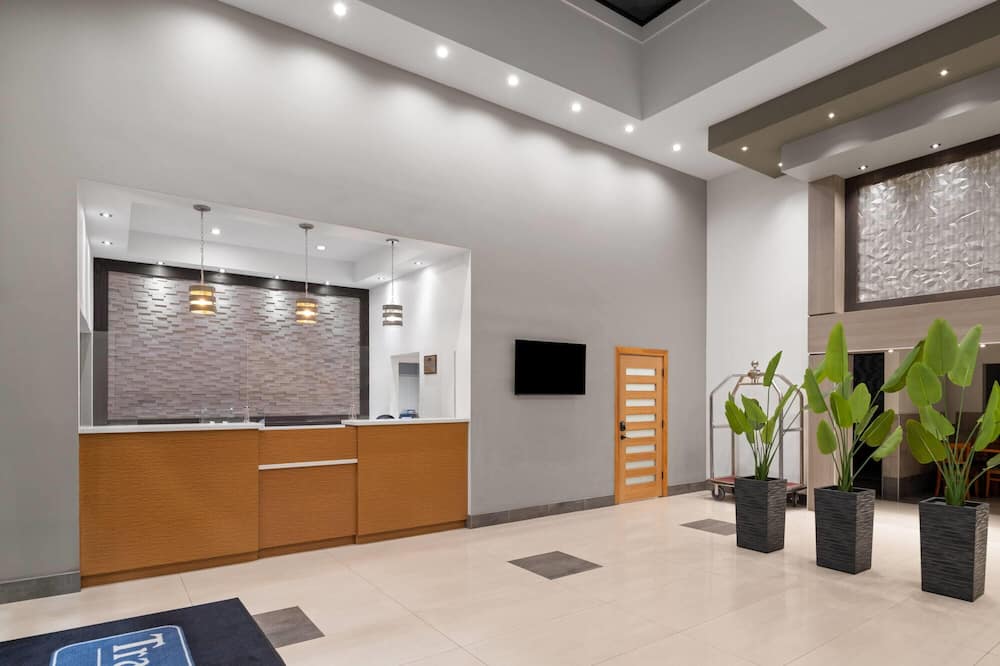 Travelodge Inn & Suites by Wyndham Anaheim on Disneyland Dr