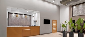 Travelodge Inn & Suites by Wyndham Anaheim on Disneyland Dr