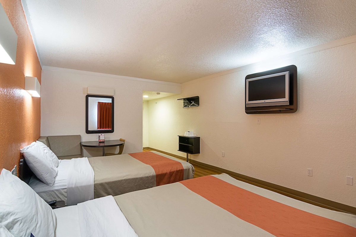 Coffres-forts dans les chambres, Wi-Fi gratuit, draps fournis