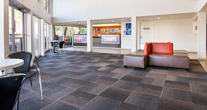 Motel 6 Tampa, FL - Fairgrounds