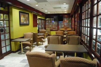 Toronto Plaza Airport Hotel-formelydays Hotel &con