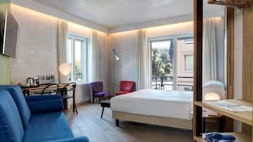 Minibar, in-room safe, iron/ironing board, free WiFi