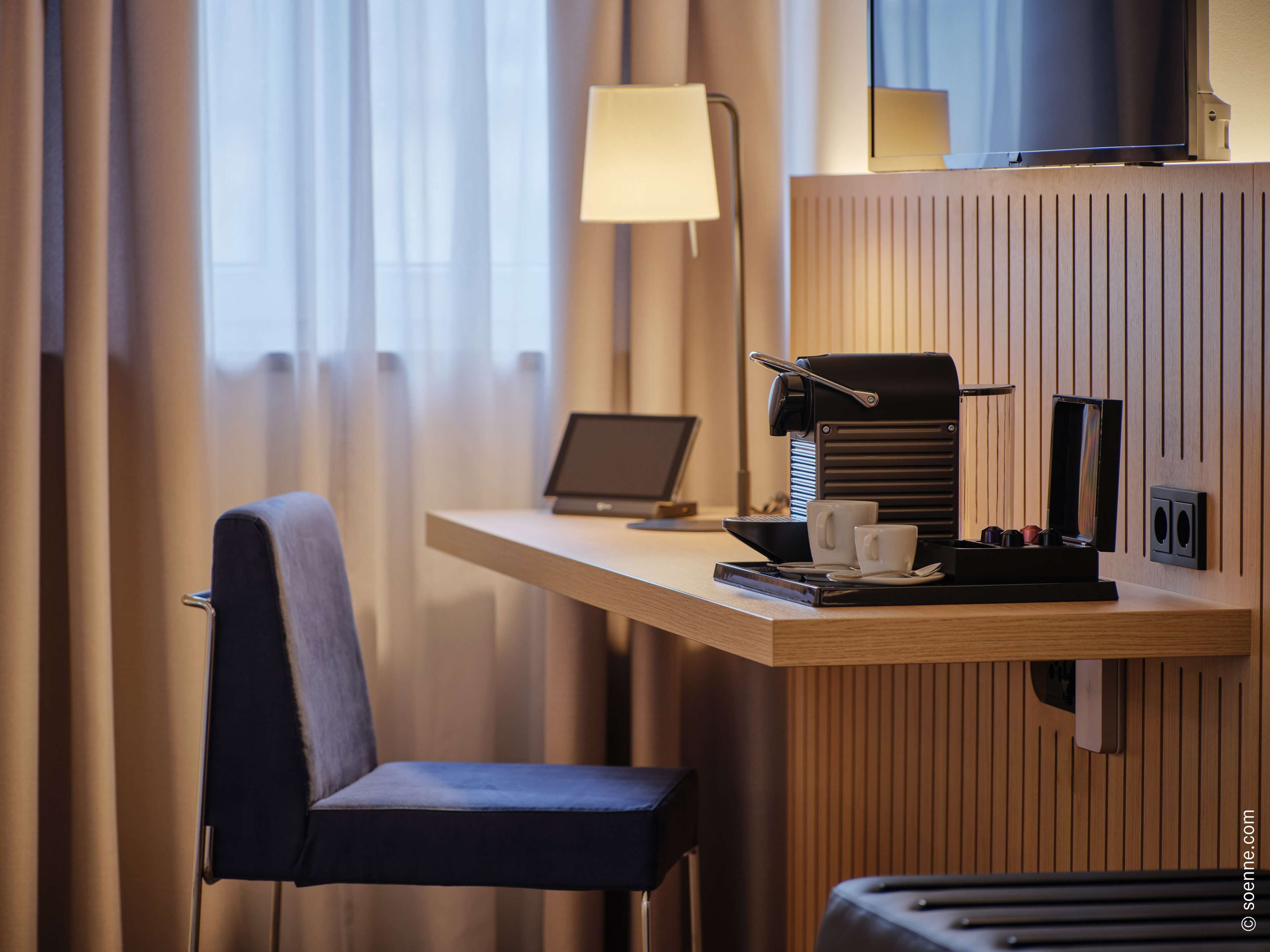 in-room safe, desk, laptop workspace, blackout curtains