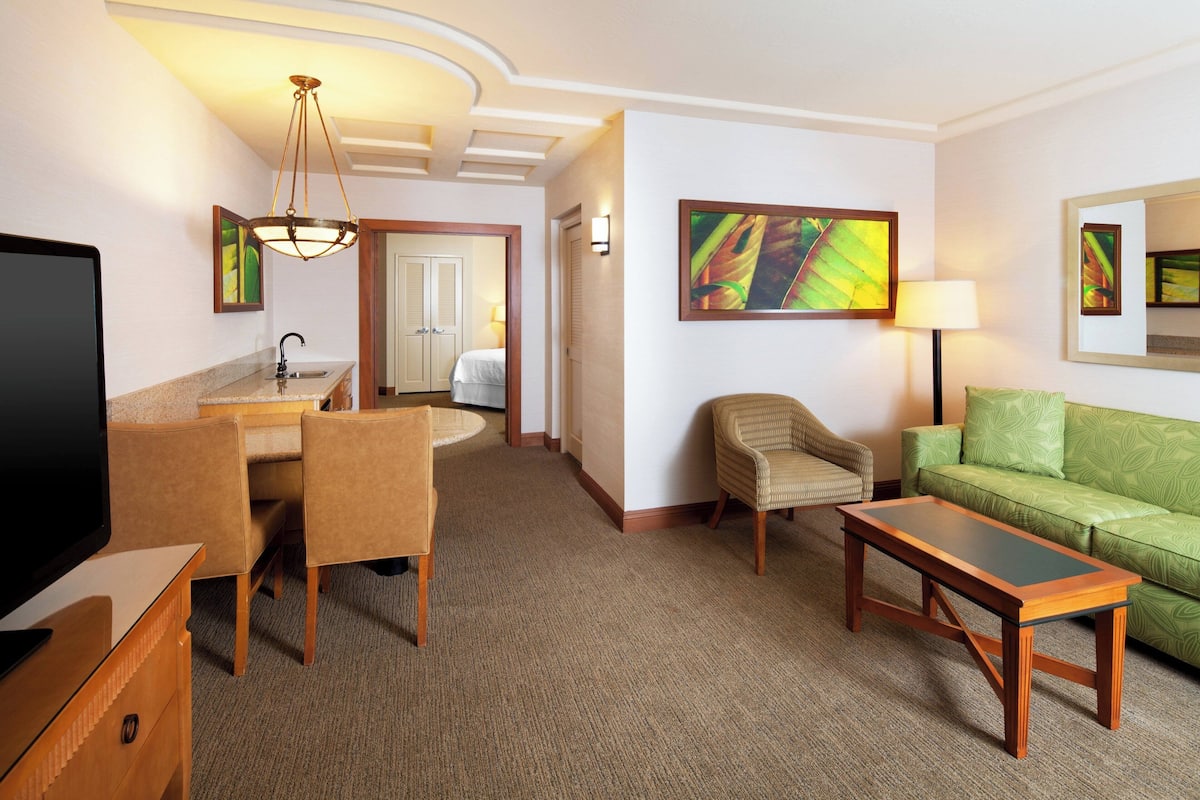 down duvets, pillow-top beds, in-room safe, desk