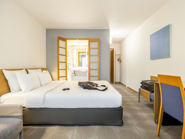 Chambre supérieure, 1 lit double | Minibar, coffre-fort, bureau