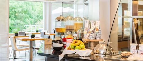 Daily buffet breakfast (EUR 26 per person)