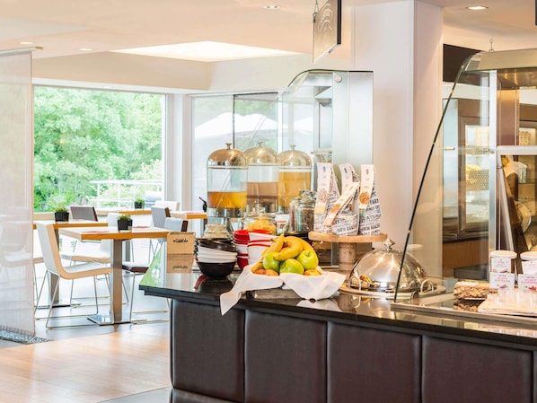 Daily buffet breakfast (EUR 26 per person)