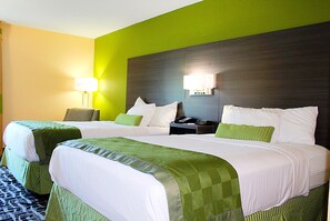 Kamar, 2 Tempat Tidur Double, akses difabel, Bebas Asap Rokok | Brankas, setrika/meja setrika, dan tempat tidur bayi gratis