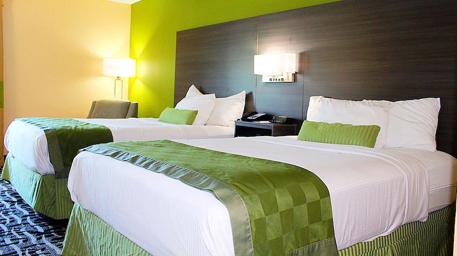 Baymont by Wyndham Springfield