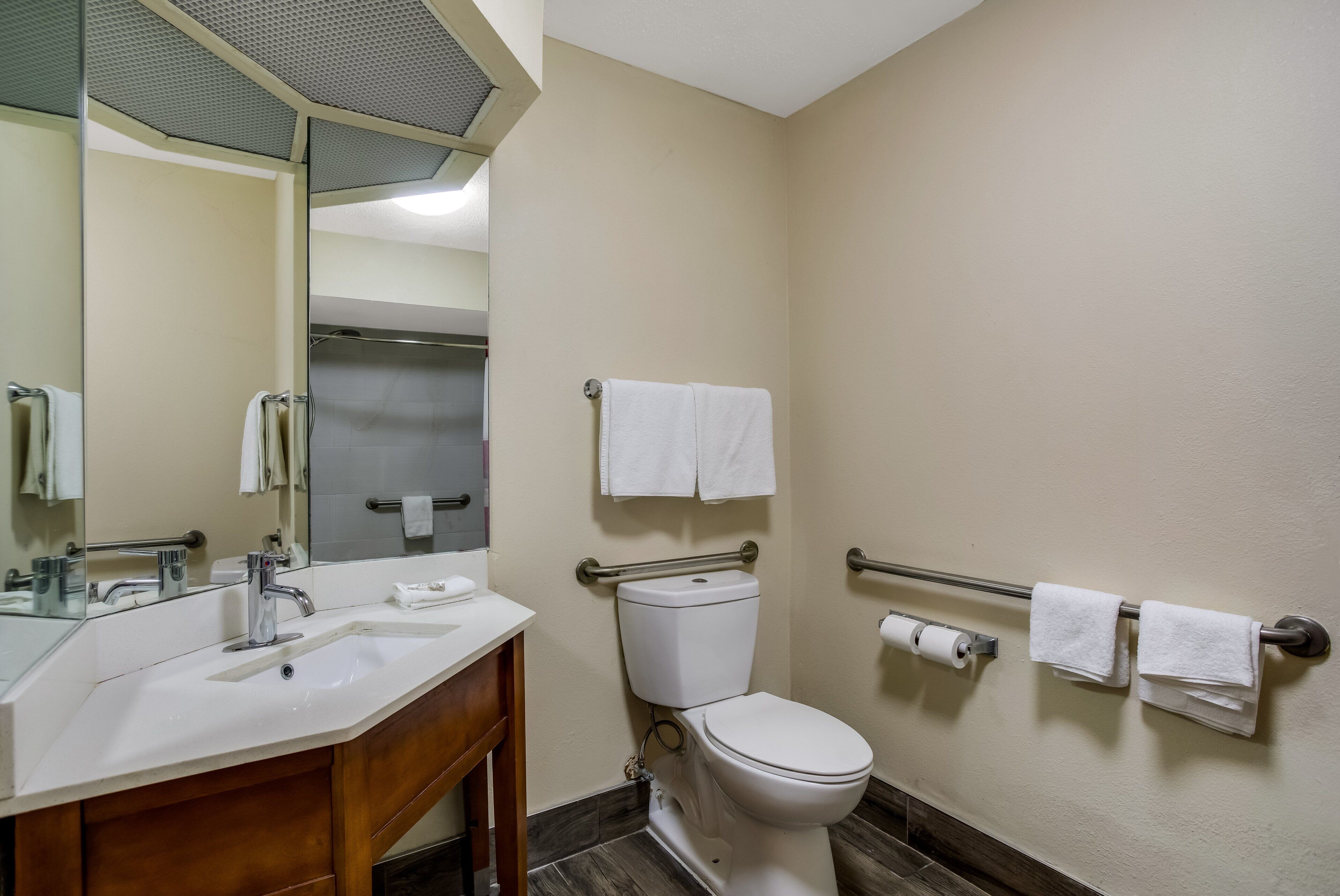 Photo - Red Roof Inn Nashville - Music City