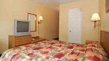 Iron/ironing board, free WiFi