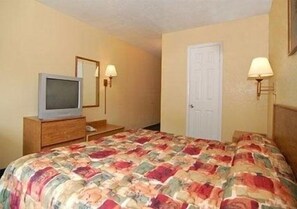 Iron/ironing board, free WiFi