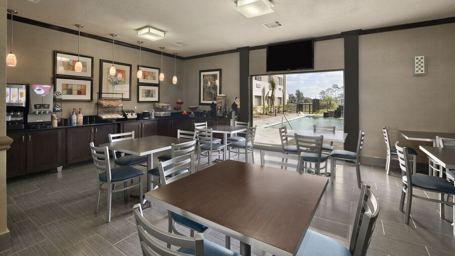 Red Lion Inn & Suites Houston IAH Airport