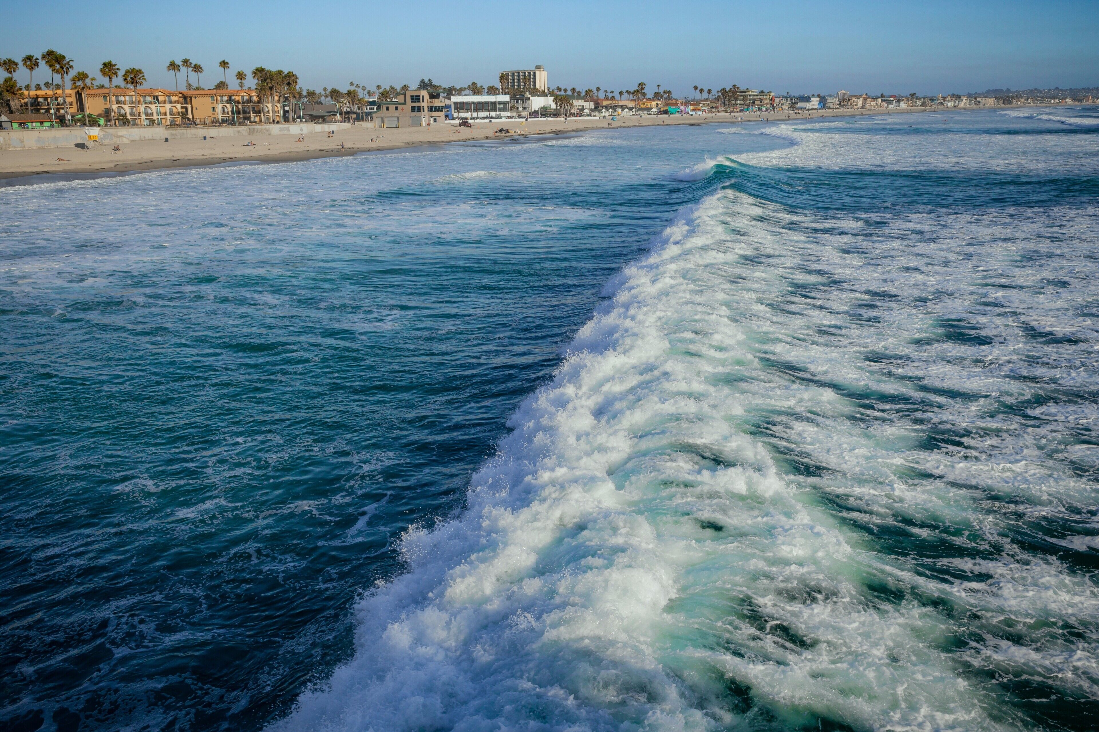 Beach nearby, scuba diving