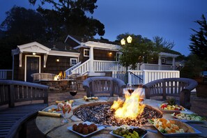 Terrace/patio - Lighthouse Lodge And Cottages (Pacific Grove)