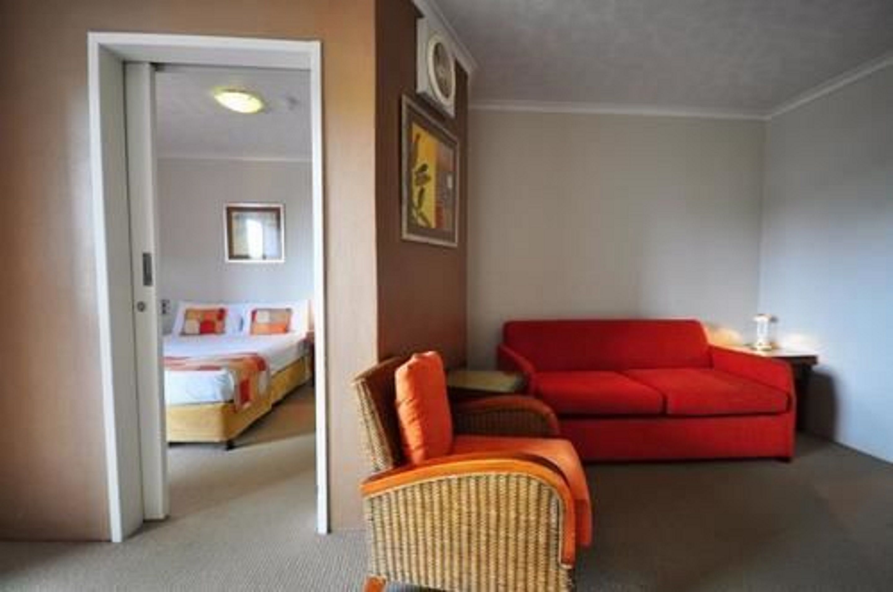 45-inch tv with digital channels, netflix, books