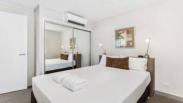 1 Schlafzimmer, individuell dekoriert, individuell eingerichtet