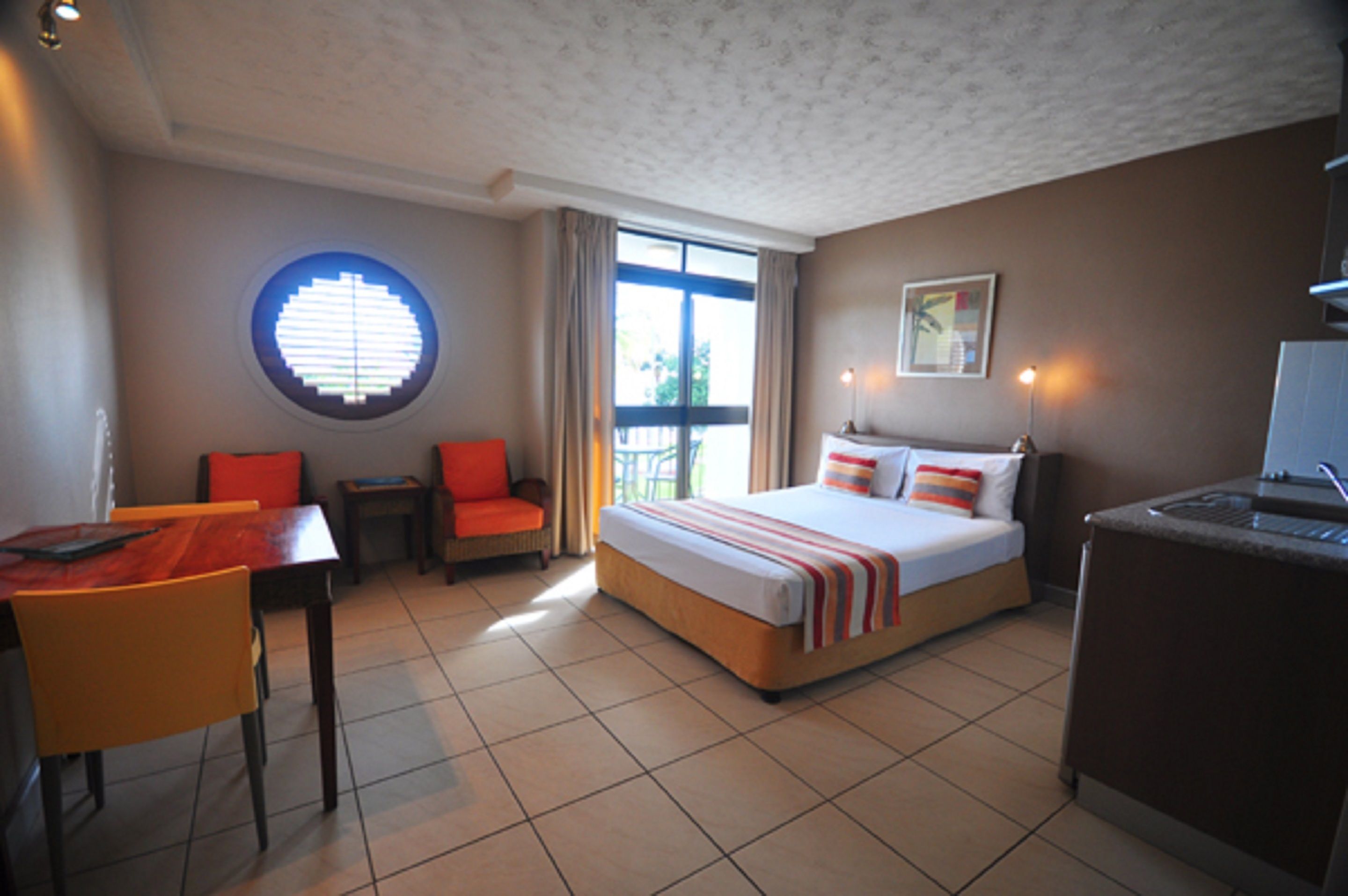 1 bedroom, individually decorated, individually furnished, desk