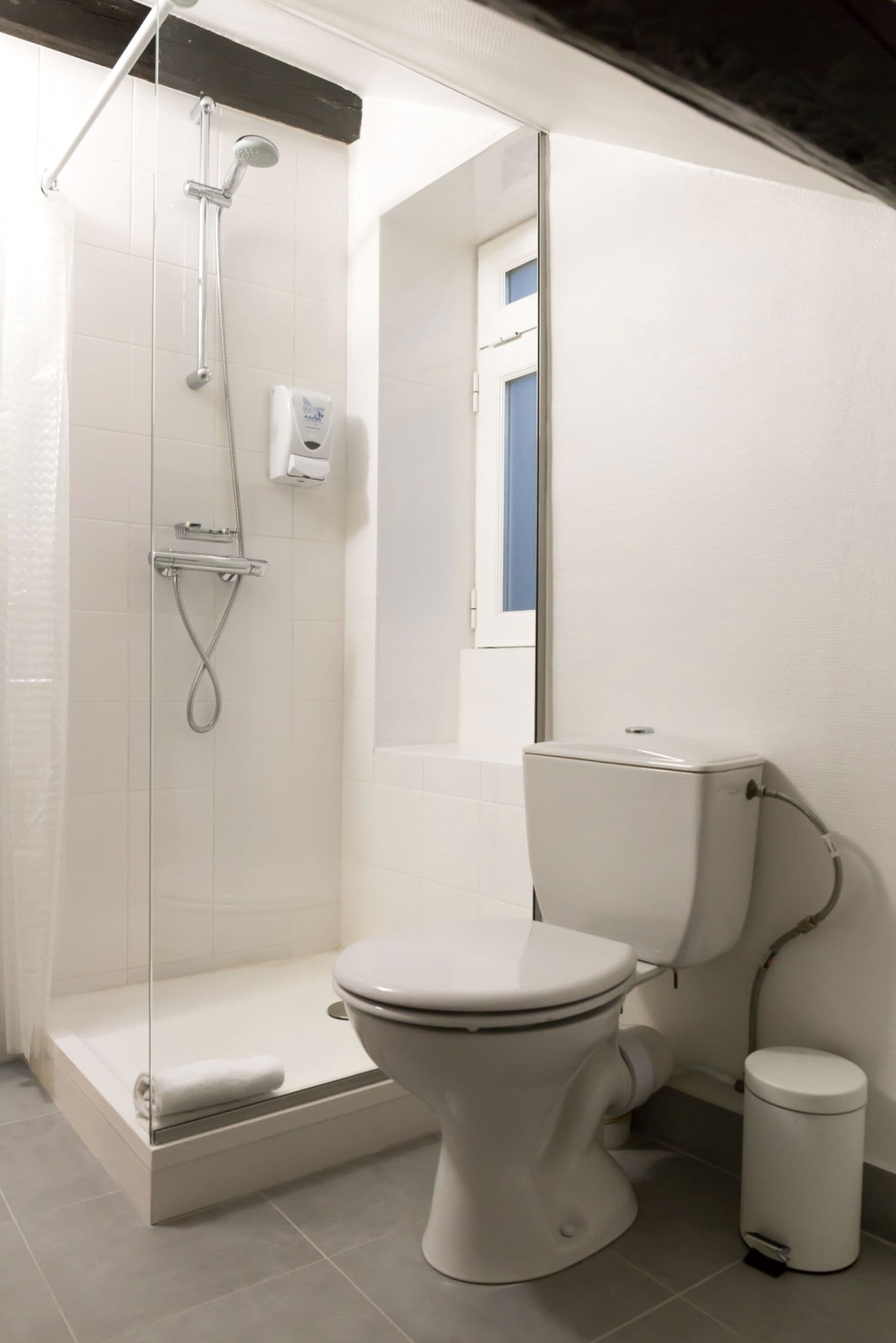 family room | bathroom | free toiletries, hair dryer, towels