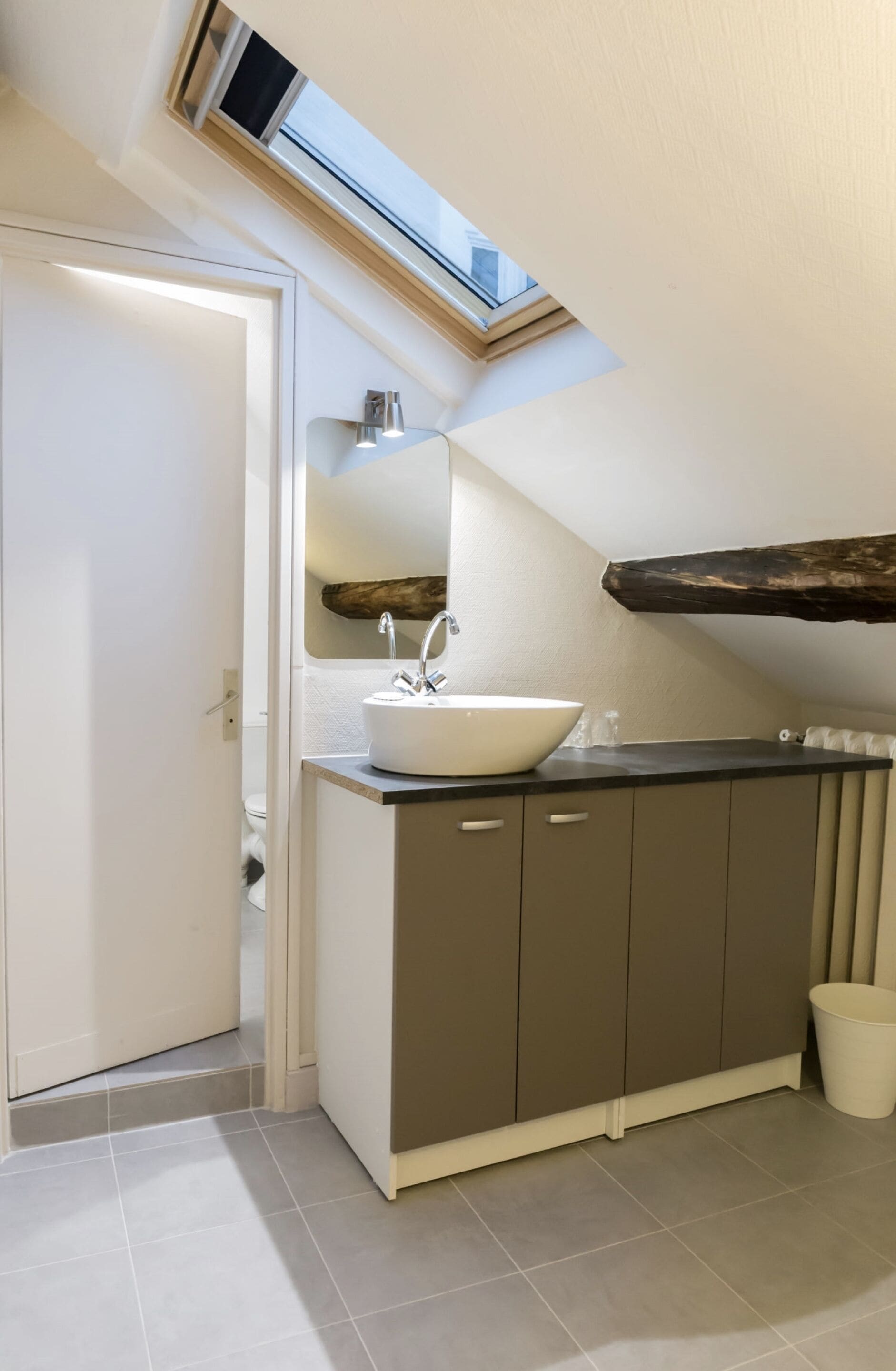 family room | bathroom | free toiletries, hair dryer, towels