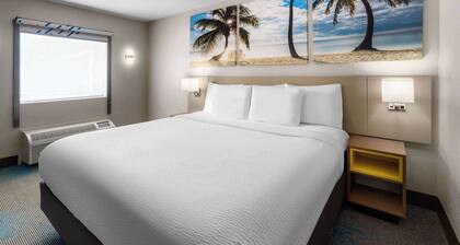 Days Inn by Wyndham Acworth