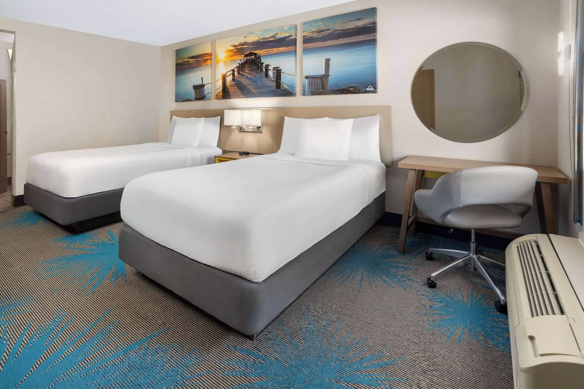 Double Room, 2 Double Beds, Smoking