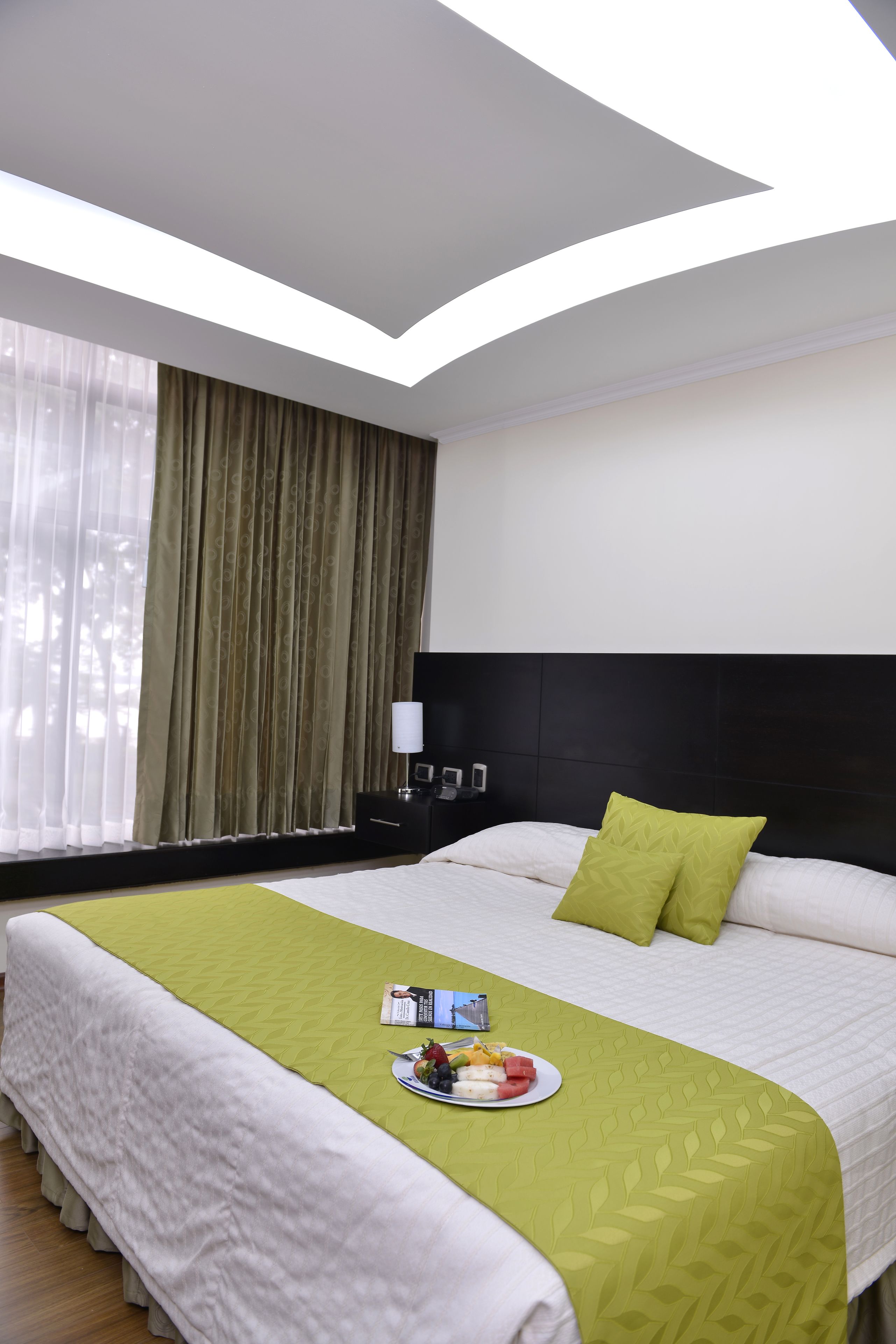 tempur-pedic beds, in-room safe, soundproofing, free wifi