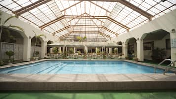 Indoor pool, pool loungers