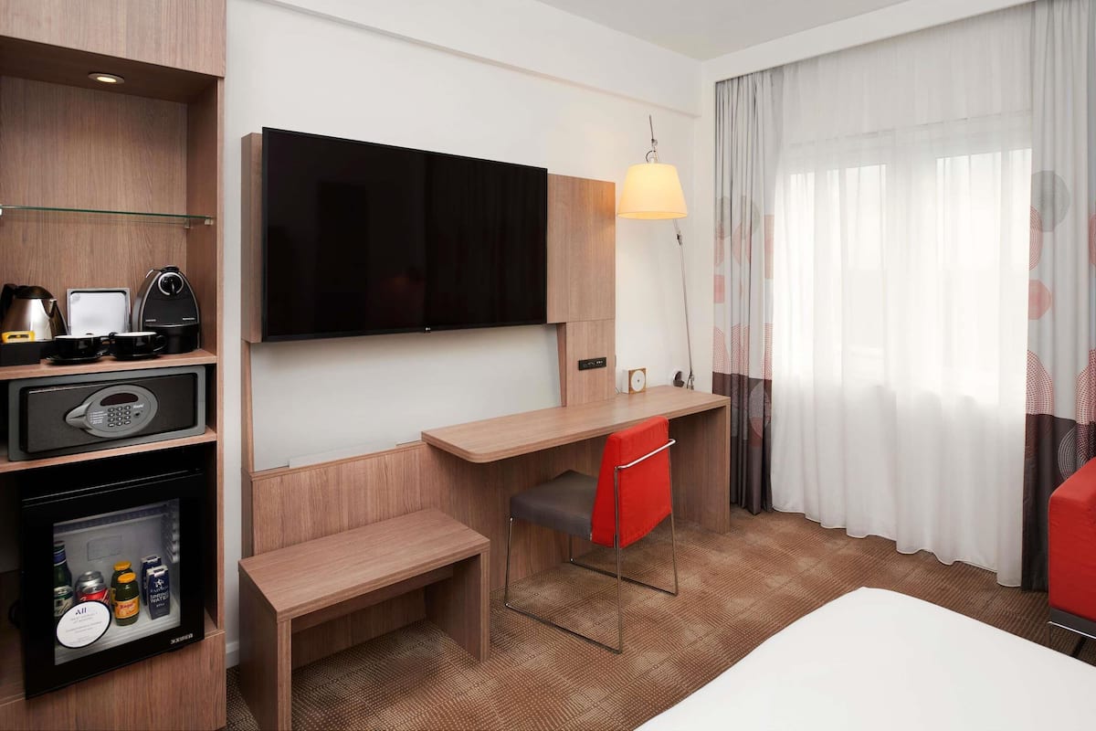 In-room safe, desk, laptop workspace, blackout curtains